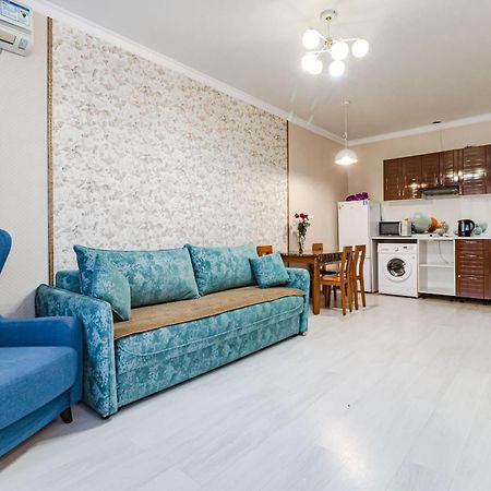 Апартаменты С Видом На Город Pavlodar Exterior photo